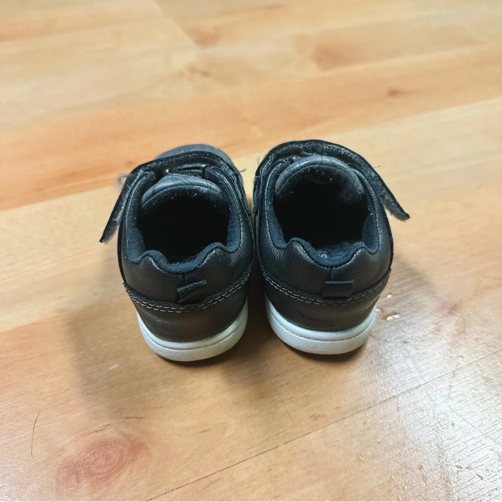 Carter's Gray Dinosaur Print Asher Sneaker Toddler Boys Size 4